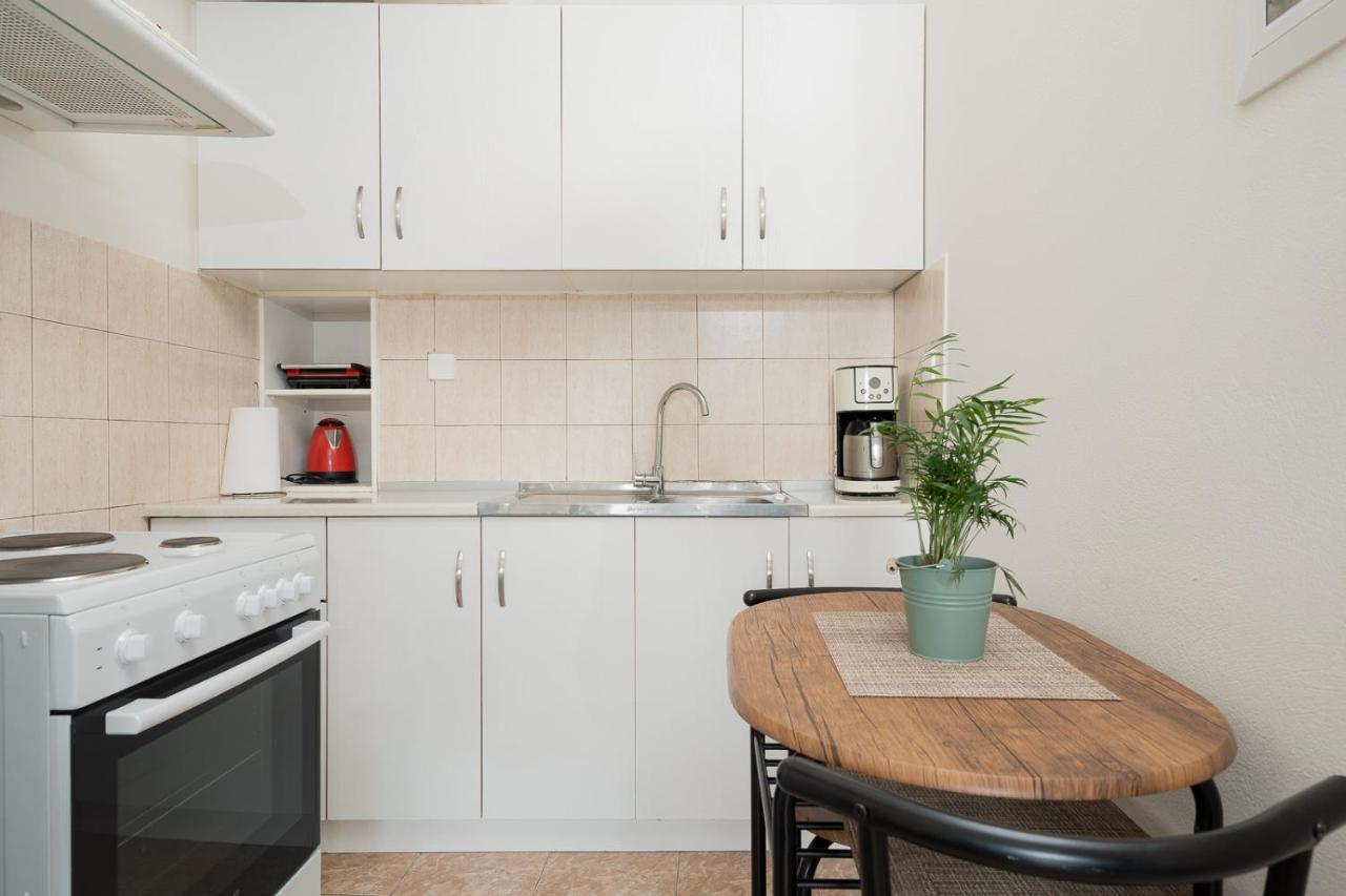 Mtc-Sfs Apartment By The Sea And Airport Πόρτο Ράφτη Εξωτερικό φωτογραφία