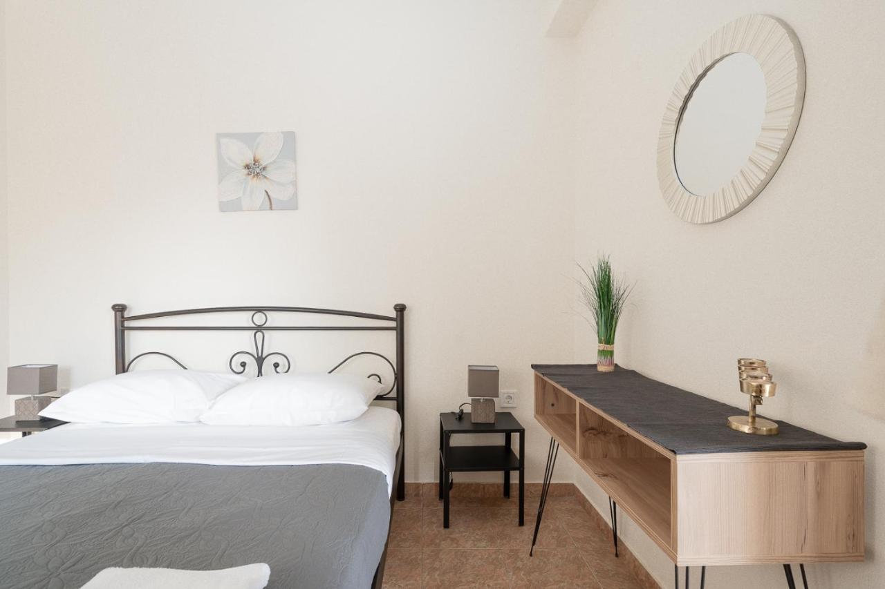 Mtc-Sfs Apartment By The Sea And Airport Πόρτο Ράφτη Εξωτερικό φωτογραφία